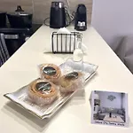 Deluxe City Centre Studio